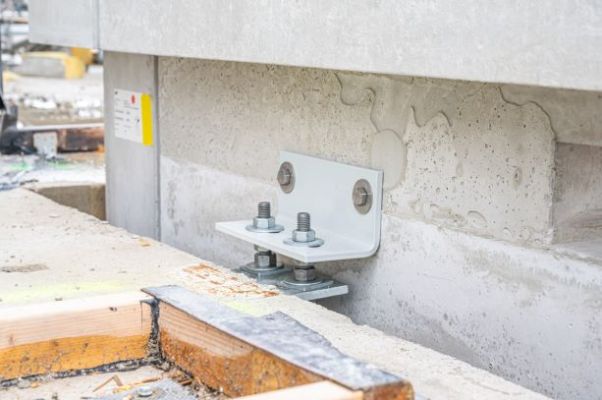 Systeem voor verankering van prefab betonnen gevelelementen 1